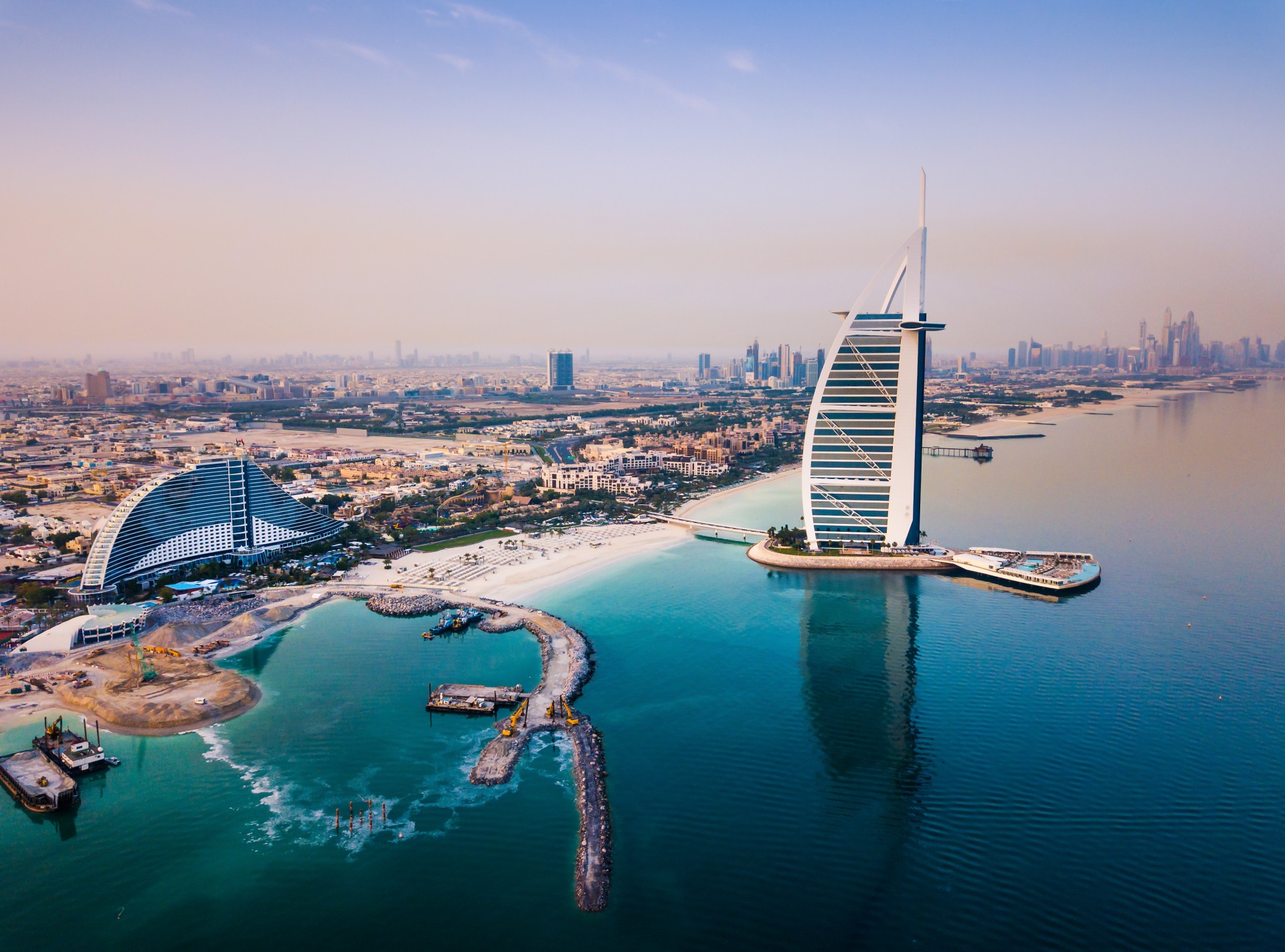 Burj Al Arab: Dubai’s symbolic hotel - We Build Value