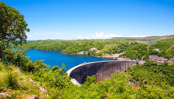 Kariba, Zimbabwe: a dam that produces hydroelectric power