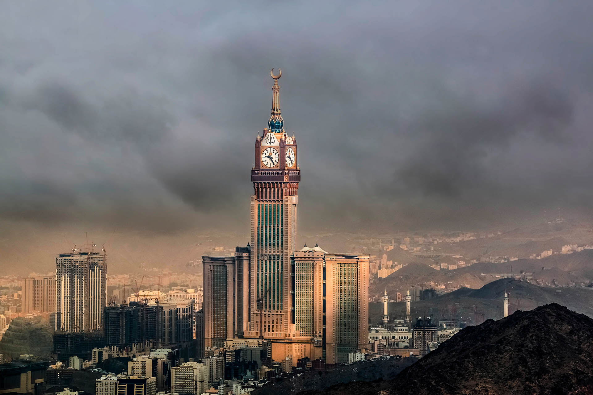 Abraj Al Bait Tower: history and structure - We Build Value